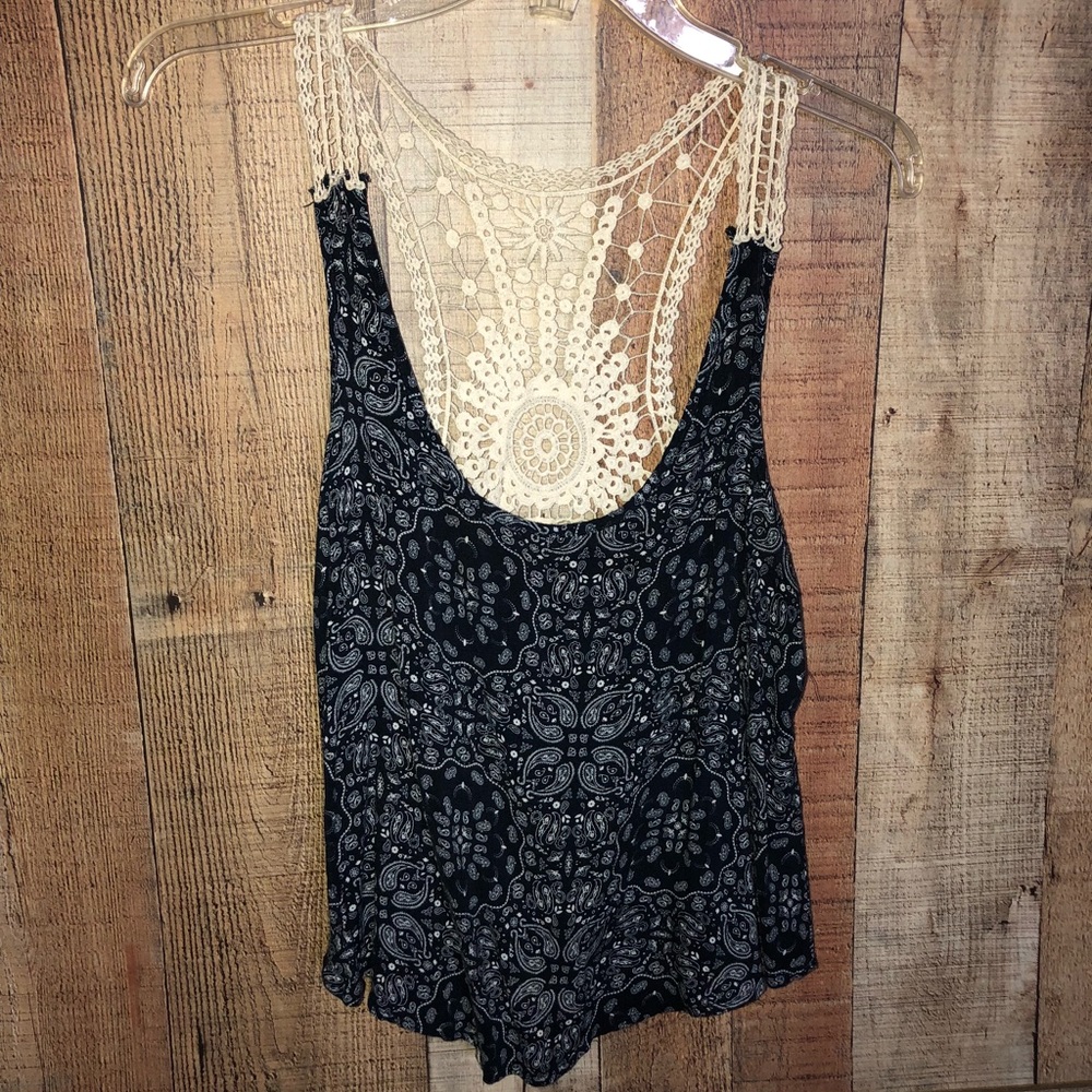 Rue 21 Crop top